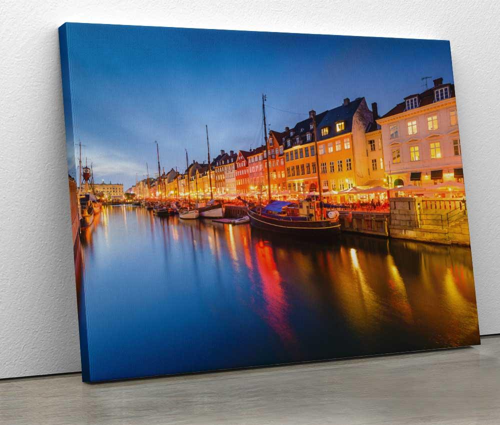 Tablou "Canalul Nyhavn din Copenhaga" - Xtra.ro